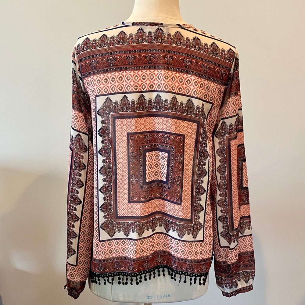 MIX NOUVEAU New York Boho Blouse with Tassels - Picture 3 of 7
